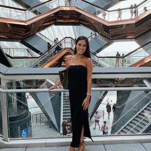 Meet your Posher, Aileen